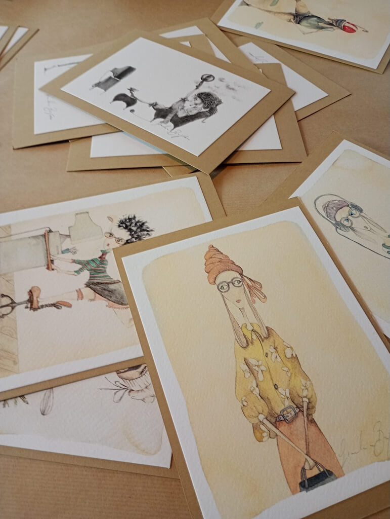 12 Modella con vestito giallo